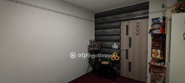 Eladó családi ház, Ludason 26.7 M Ft, 2+1 szobás