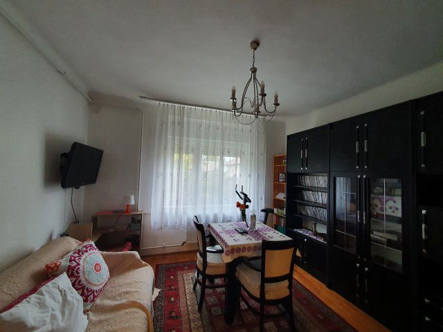 Eladó téglalakás, Vácon 85 M Ft, 2 szobás