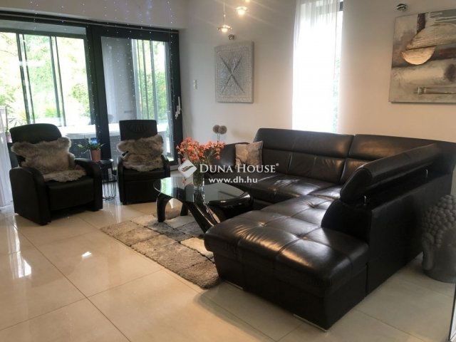 Eladó ikerház, Mogyoródon 194.95 M Ft, 4 szobás