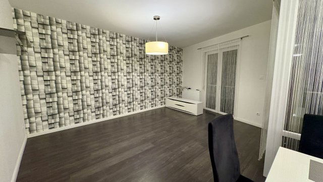 Kiadó téglalakás, albérlet, Debrecenben 365 E Ft / hó, 3 szobás