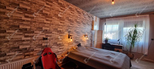 Eladó családi ház, Győrzámolyon 104 M Ft, 5 szobás