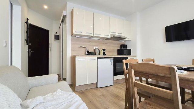 Kiadó téglalakás, albérlet, VI. kerületben, Dessewffy utcában