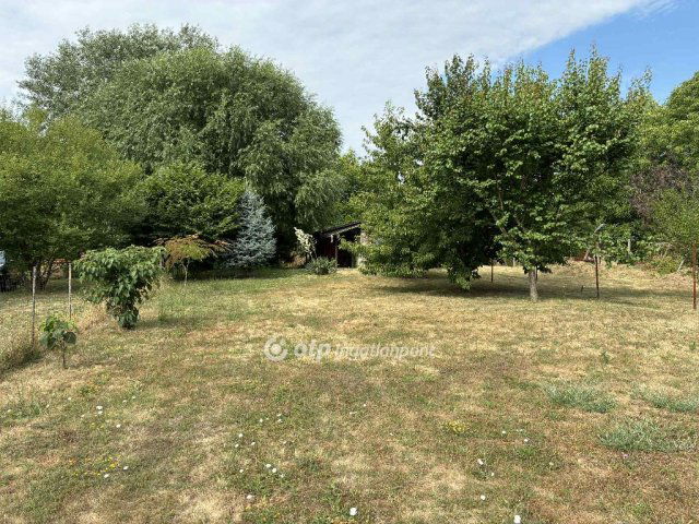 Eladó nyaraló, Mezőberényben 13.6 M Ft, 1 szobás