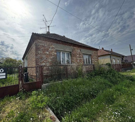 Eladó családi ház, Petriventén 14.9 M Ft, 3 szobás