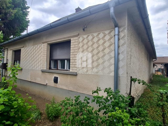 Eladó családi ház, Szabadbattyánban 46.9 M Ft, 2 szobás