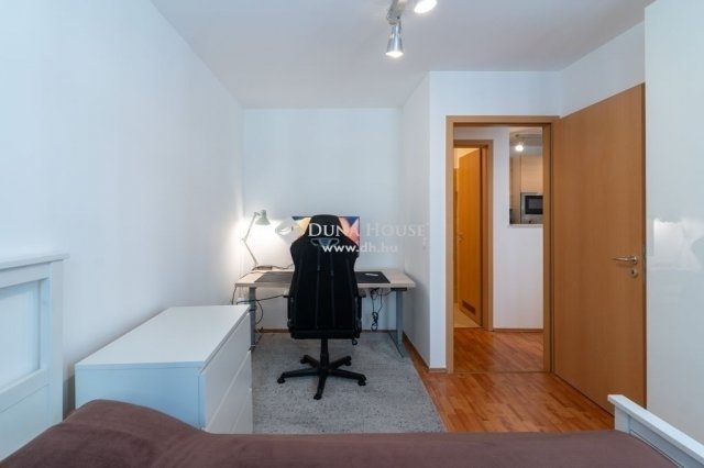 Eladó téglalakás, Budapesten, VIII. kerületben 79 M Ft, 2 szobás