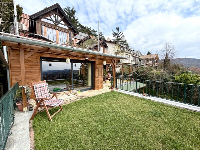 Eladó téglalakás, Budakeszin 164.5 M Ft, 4 szobás