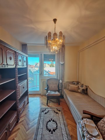 Kiadó téglalakás, albérlet, Szegeden, Béke utcában, 3 szobás