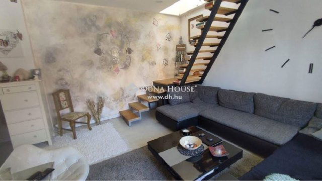 Eladó téglalakás, Szombathelyen 87.75 M Ft, 4 szobás