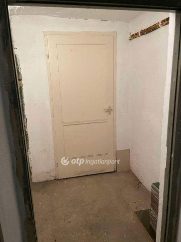 Eladó téglalakás, Egerben 56 M Ft, 2 szobás