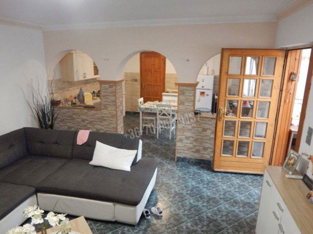 Eladó családi ház, Tapolcán 49 M Ft, 1 szobás
