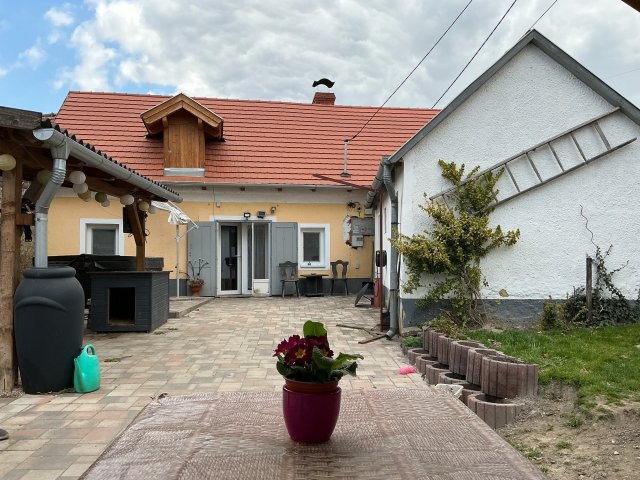 Eladó családi ház, Monostorapátin 51.9 M Ft, 2 szobás