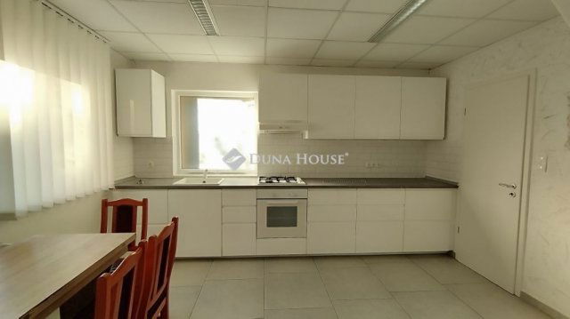 Eladó ikerház, Sülysápon 73.9 M Ft, 4 szobás