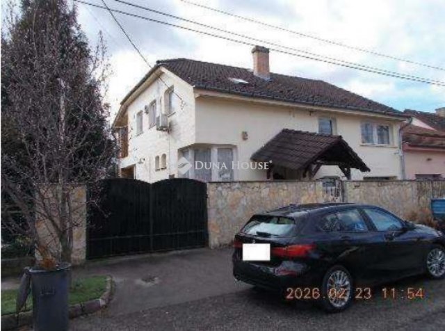 Eladó családi ház, Budapesten, XV. kerületben 164 M Ft, 1 szobás