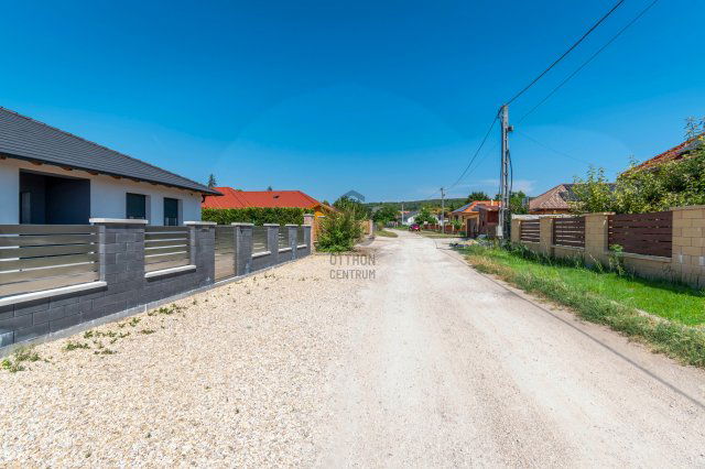 Eladó családi ház, Pákozdon 69.9 M Ft, 4 szobás