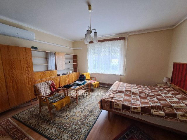 Eladó családi ház, Kisújszálláson 26.7 M Ft, 2 szobás