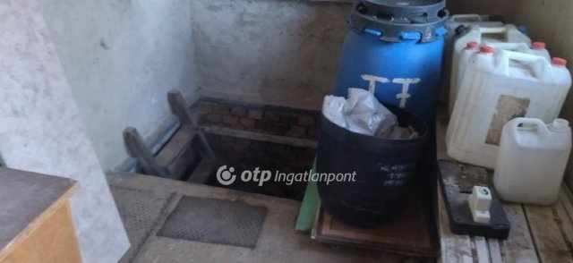 Eladó családi ház, Tápióbicskén 7.64 M Ft, 2 szobás