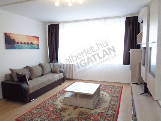 Eladó panellakás, Budapesten, VIII. kerületben, Szigony utcában