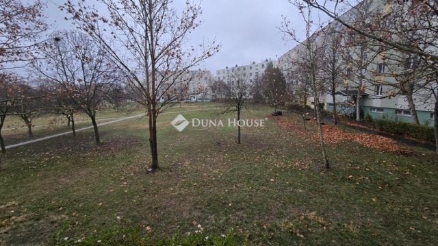 Eladó panellakás, Szegeden 63.49 M Ft, 3 szobás