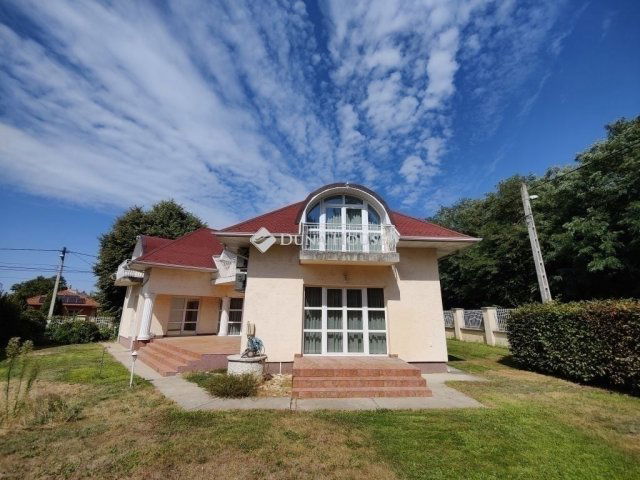 Eladó családi ház, Budapesten, XVIII. kerületben 209 M Ft