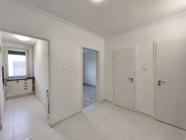 Eladó panellakás, Budapesten, III. kerületben 69.9 M Ft, 2 szobás