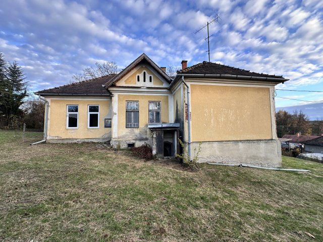 Eladó családi ház, Őriszentpéteren 49.9 M Ft, 5+1 szobás