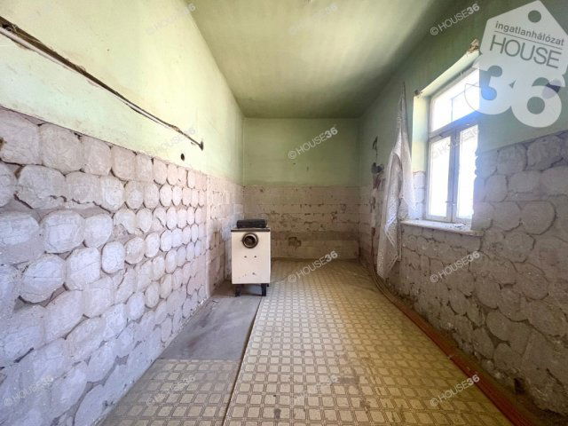 Eladó családi ház, Lakitelken 20.99 M Ft, 2 szobás