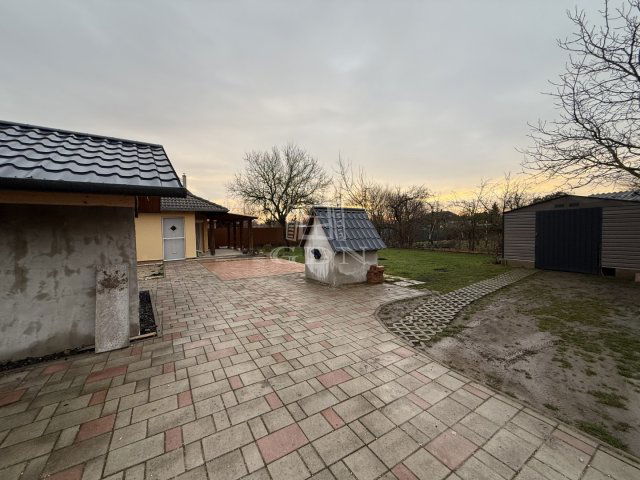 Eladó családi ház, Székesfehérvárott 45 M Ft, 2 szobás