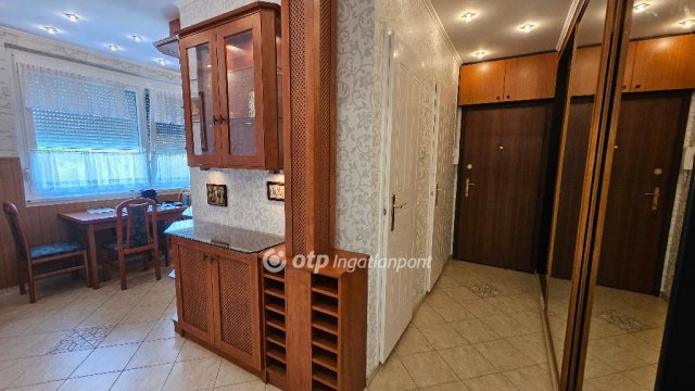 Eladó panellakás, Budapesten, XXI. kerületben 70.9 M Ft