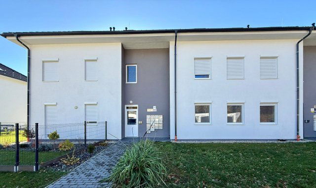 Eladó téglalakás, Sárváron 84.9 M Ft, 3 szobás