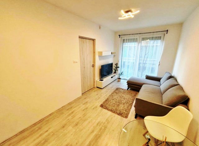 Kiadó téglalakás, albérlet, XI. kerületben, Törökverő úton