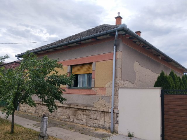 Eladó családi ház, Bagon 41.9 M Ft, 3 szobás
