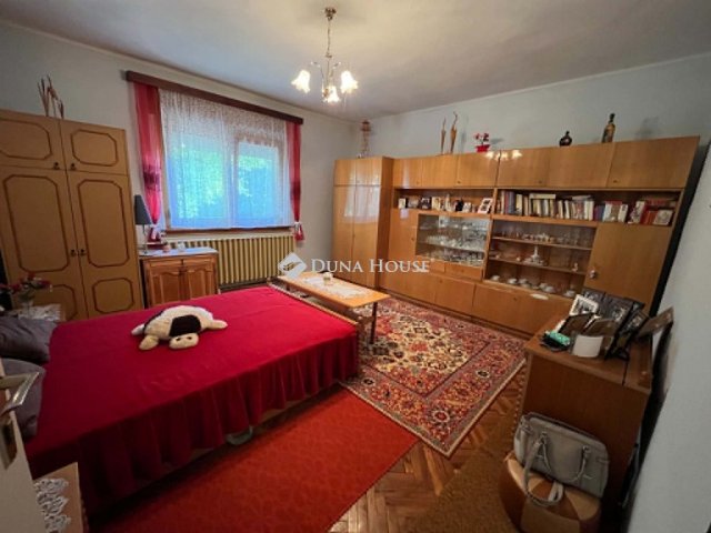 Eladó családi ház, Pusztacsaládon 38.5 M Ft, 3 szobás