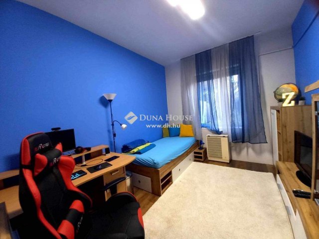 Eladó családi ház, Debrecenben 75 M Ft, 4 szobás