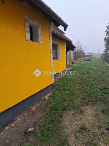 Eladó családi ház, Gárdonyban 65 M Ft, 3 szobás