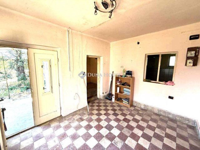 Eladó családi ház, Kajárpécen 11.99 M Ft, 3 szobás