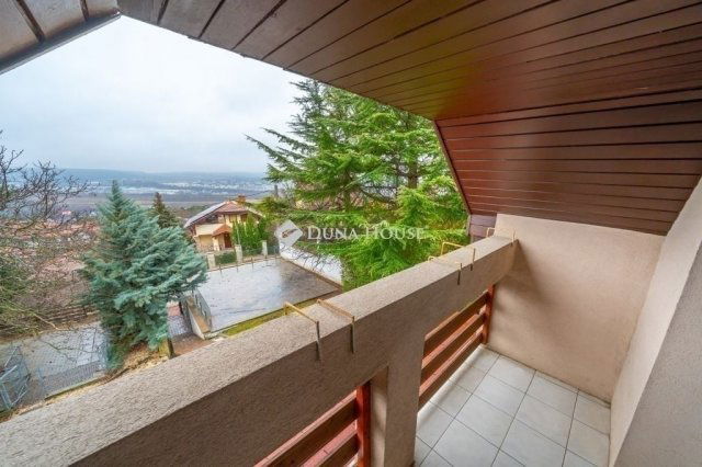 Eladó családi ház, Budaörsön 235 M Ft, 4 szobás