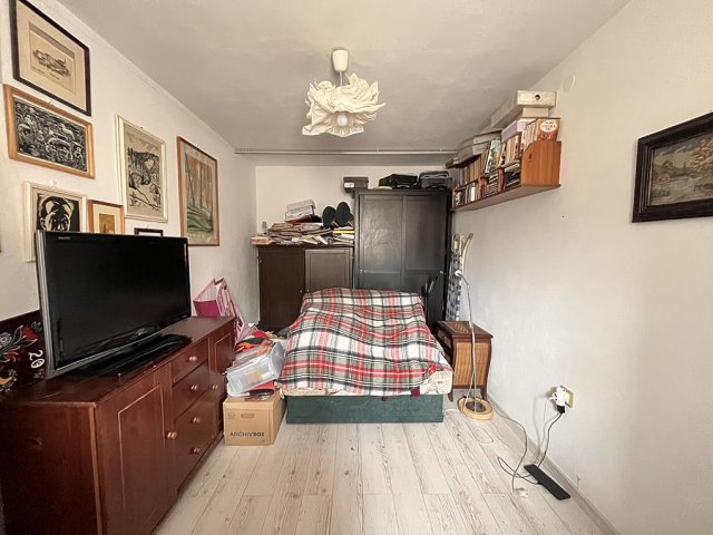 Eladó családi ház, Budapesten, III. kerületben 72.9 M Ft