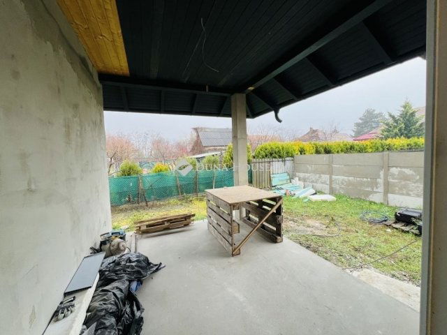 Eladó családi ház, Szigethalmon 99.99 M Ft, 4 szobás