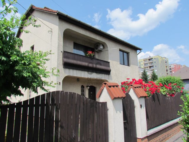 Eladó családi ház, Miskolcon 58 M Ft, 5 szobás