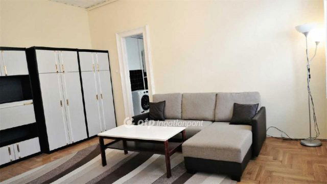 Eladó téglalakás, Budapesten, V. kerületben 86.9 M Ft, 2 szobás