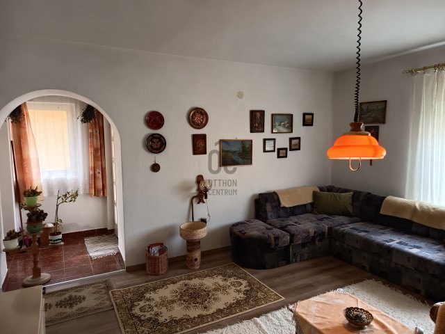 Eladó családi ház, Dobriban 33 M Ft, 4 szobás