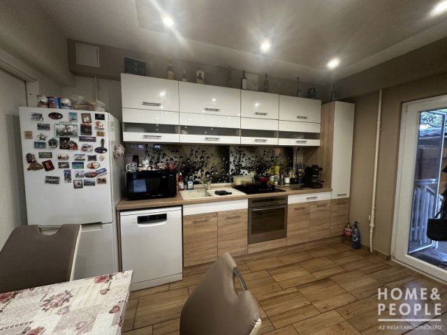 Eladó családi ház, Hódmezővásárhelyen 105 M Ft, 5 szobás