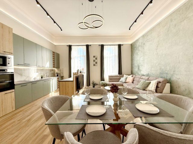 Eladó téglalakás, Budapesten, VII. kerületben, Erzsébet körúton