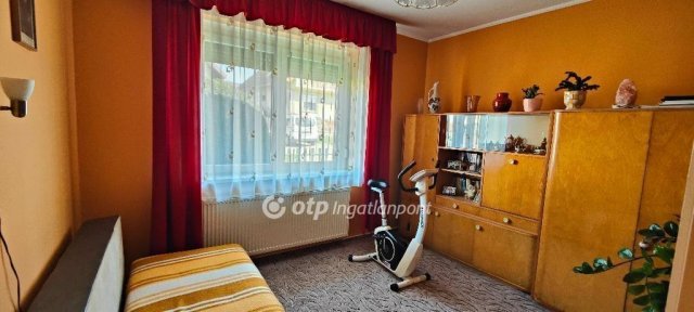 Eladó családi ház, Siklóson 77.9 M Ft, 3 szobás