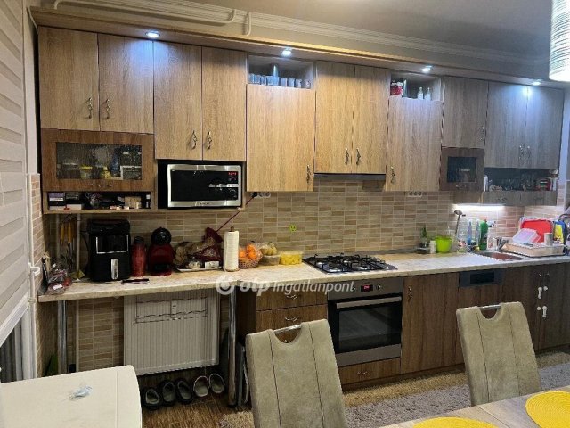 Eladó panellakás, Záhonyon 27.5 M Ft, 2 szobás