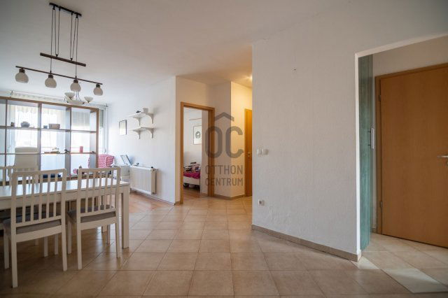 Eladó téglalakás, Budapesten, VIII. kerületben, Koszorú utcában