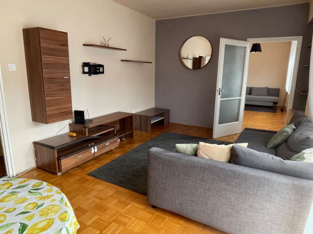 Kiadó téglalakás, albérlet, XI. kerületben, Móricz Zsigmond körtéren