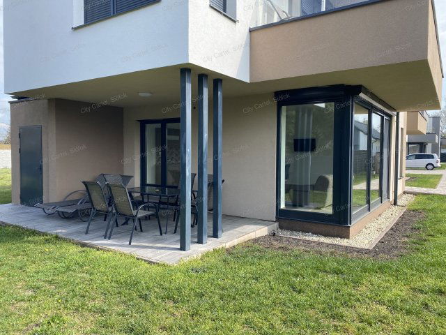 Eladó téglalakás, Balatonfenyvesen 82.4 M Ft, 3 szobás