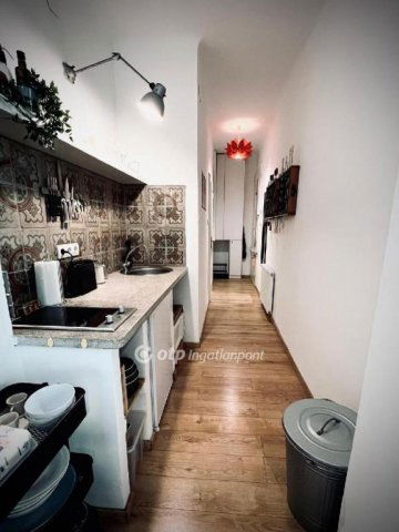 Eladó téglalakás, Budapesten, II. kerületben 64 M Ft, 1 szobás